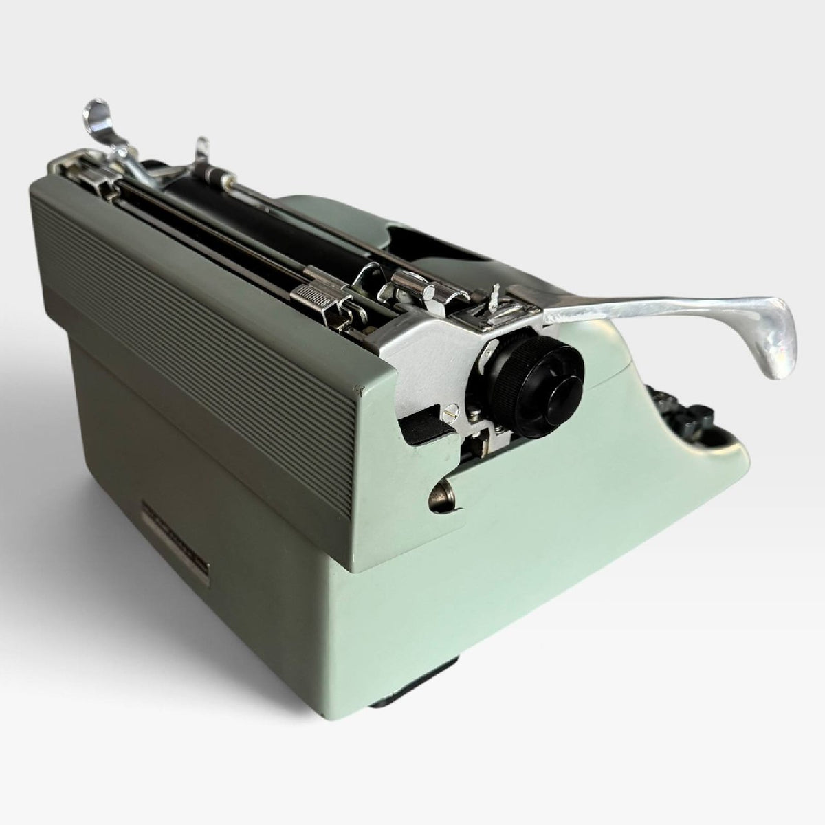 Olivetti Lexikon 80 verde a carrello corto — fotografia 9
